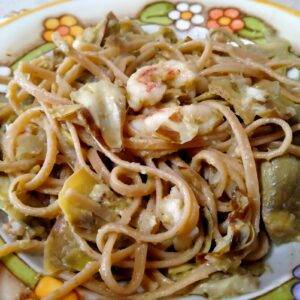 fettuccine integrali gamberi e carciofi