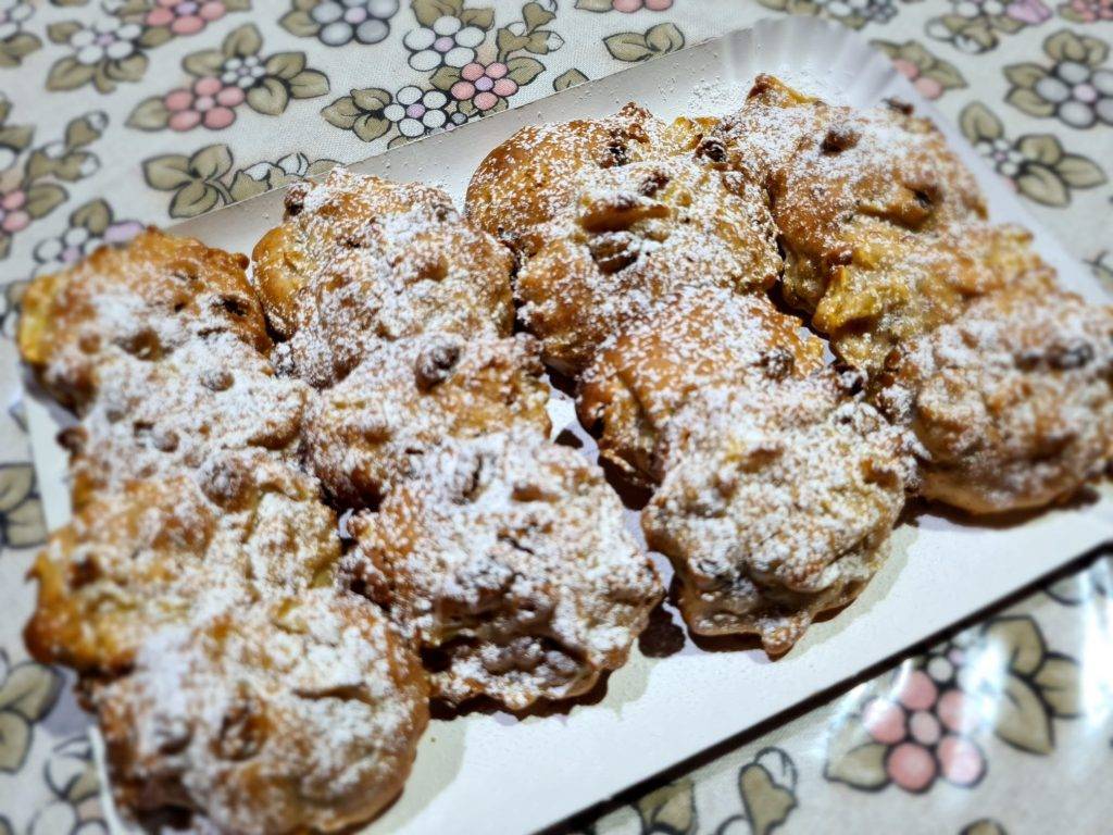 biscotti alle mele uvetta e cannella