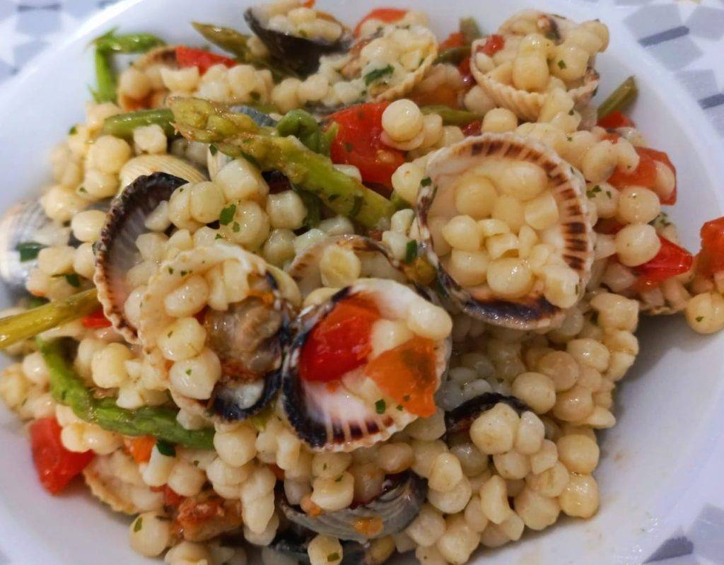 fregola con arselle