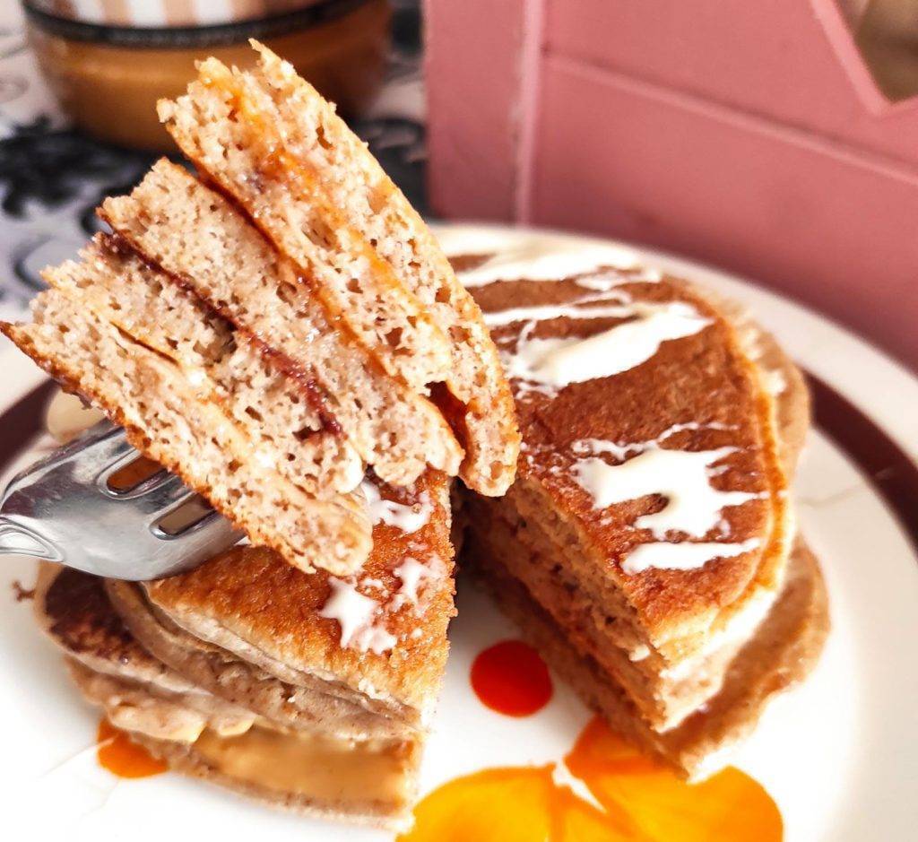 PANCAKE AVENA E MELA
