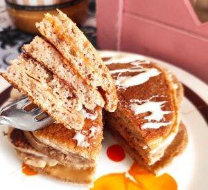 PANCAKE AVENA E MELA