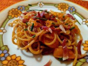 spaghetti pomodorini gialli e speck