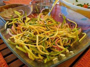 spaghetti di zucchine marinate