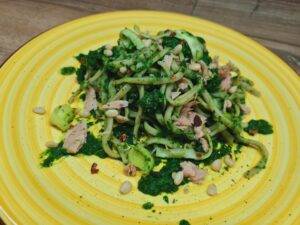 linguine con cime di rapa tonno e pinoli