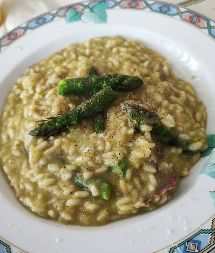 risotto agli asparagi crudo e parmigiano